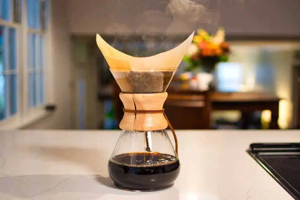 how to use a Chemex, how to make coffee with a Chemex, Chemex, Chemex coffee
