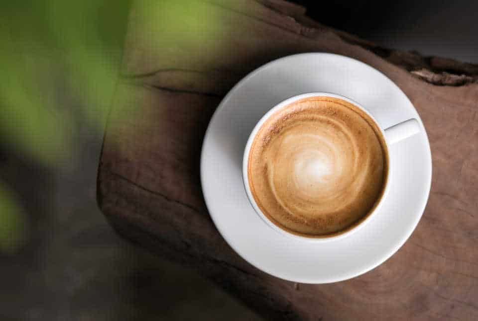flat white coffee, coffee with microfoam