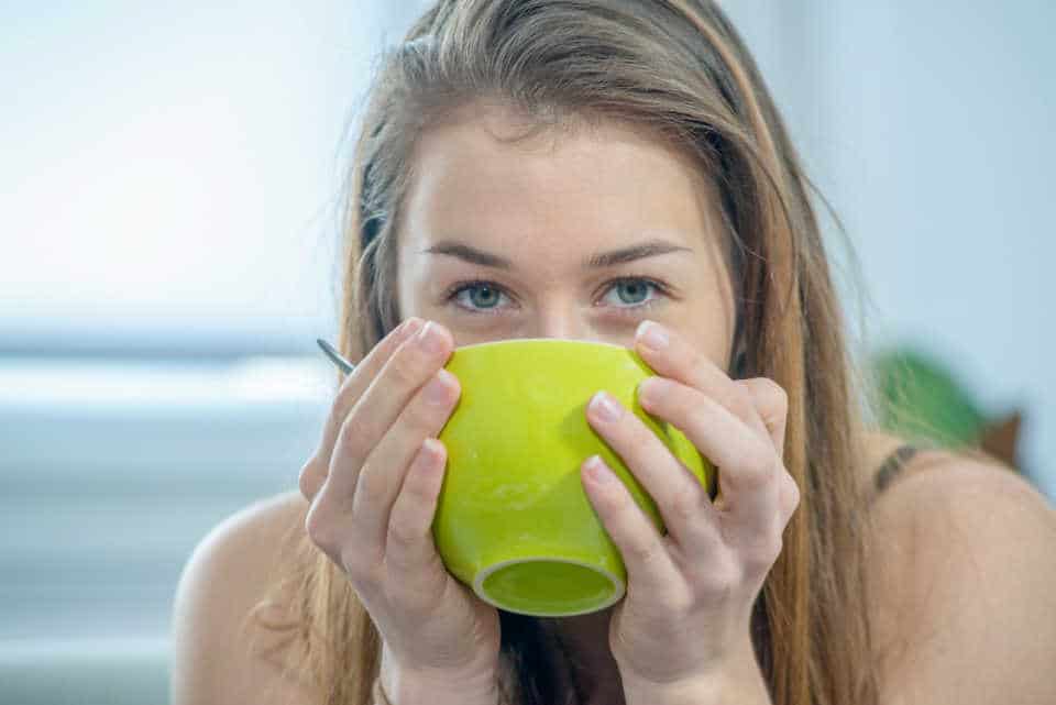 bowl of coffee, drinking cafe au lait, how to serve cafe au lait